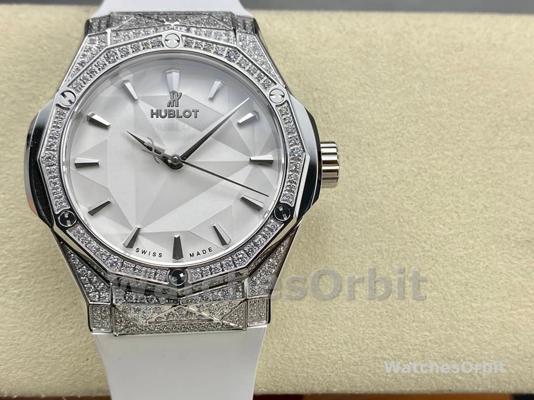 Hublot Classic Fusion 550.NS.2200.RW.1604.ORL20 40mm