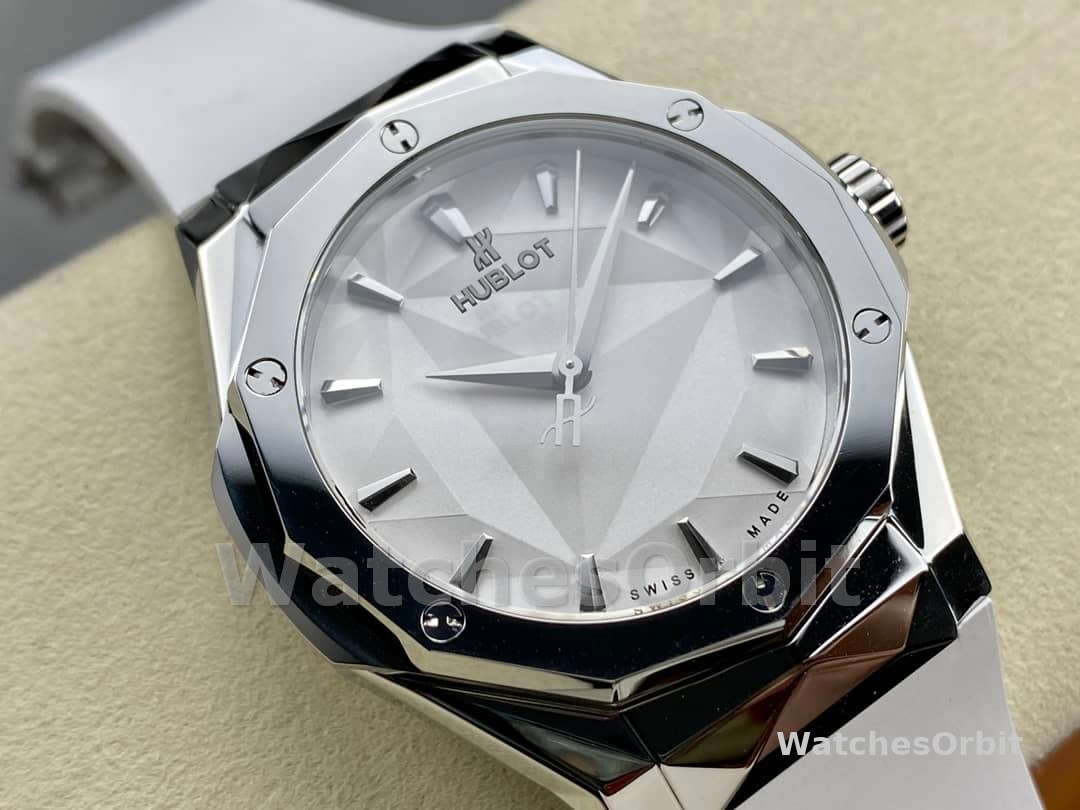 Hublot Classic Fusion 550.NS.2200.RW.ORL20 40 mm