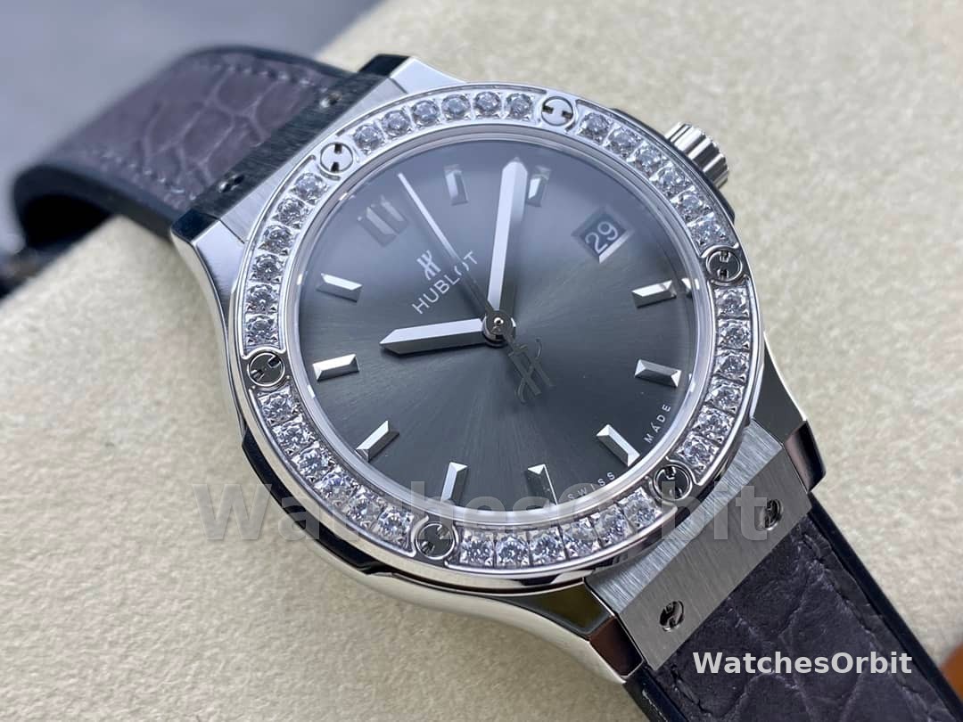 Hublot Classic Fusion 581.NX.7071.LR.1104 33mm Grey Lady Replica Watch