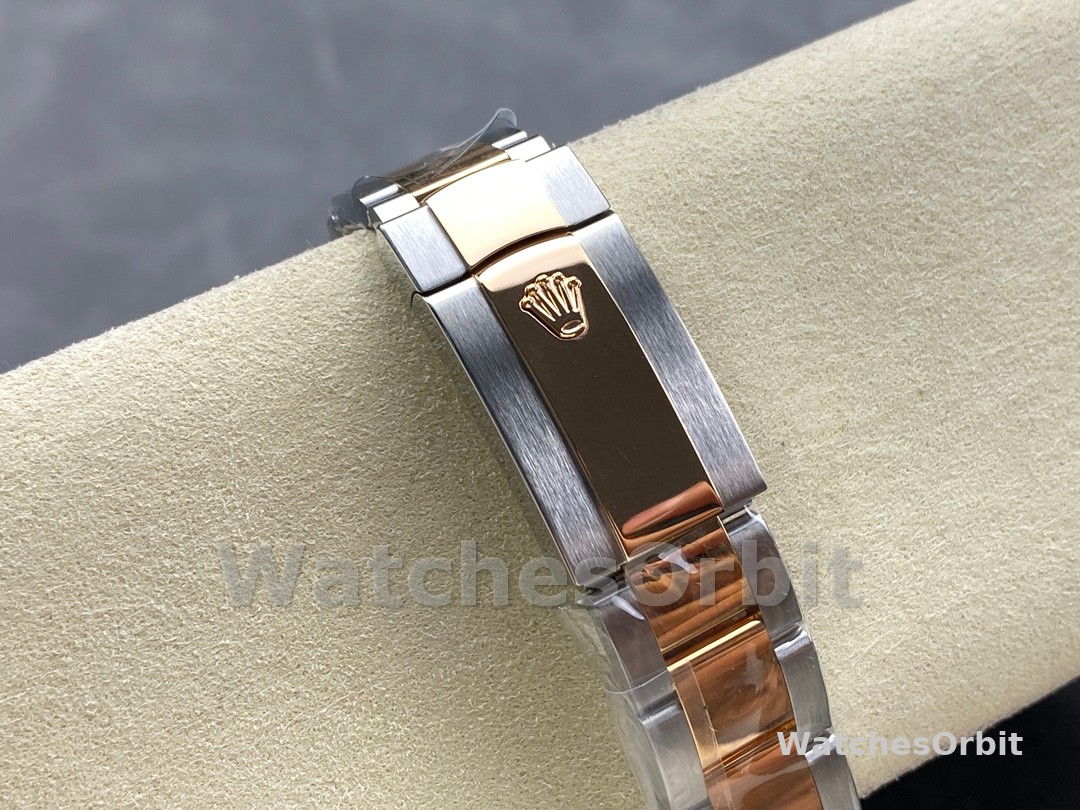 Rolex Datejust 126331 0007 Sundust Diamond Oyster 41mm Steel and Everose Gold Watch