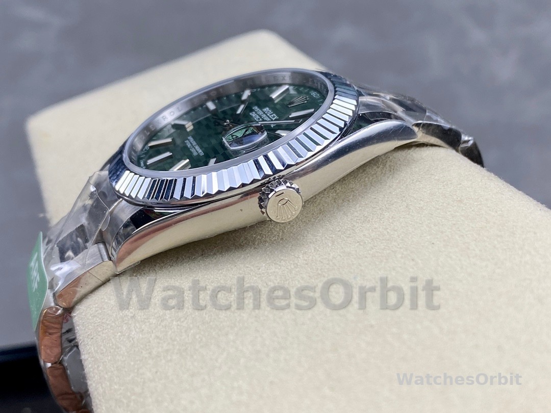 Rolex Datejust 126334 0029 Fluted Bezel Green Motif Dial 41MM Mens Replica Watch