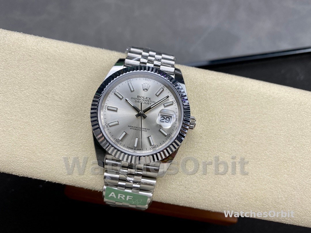 Rolex Datejust 41mm Stainless Steel 126334 0004 Silver Index Jubilee Mens Watch