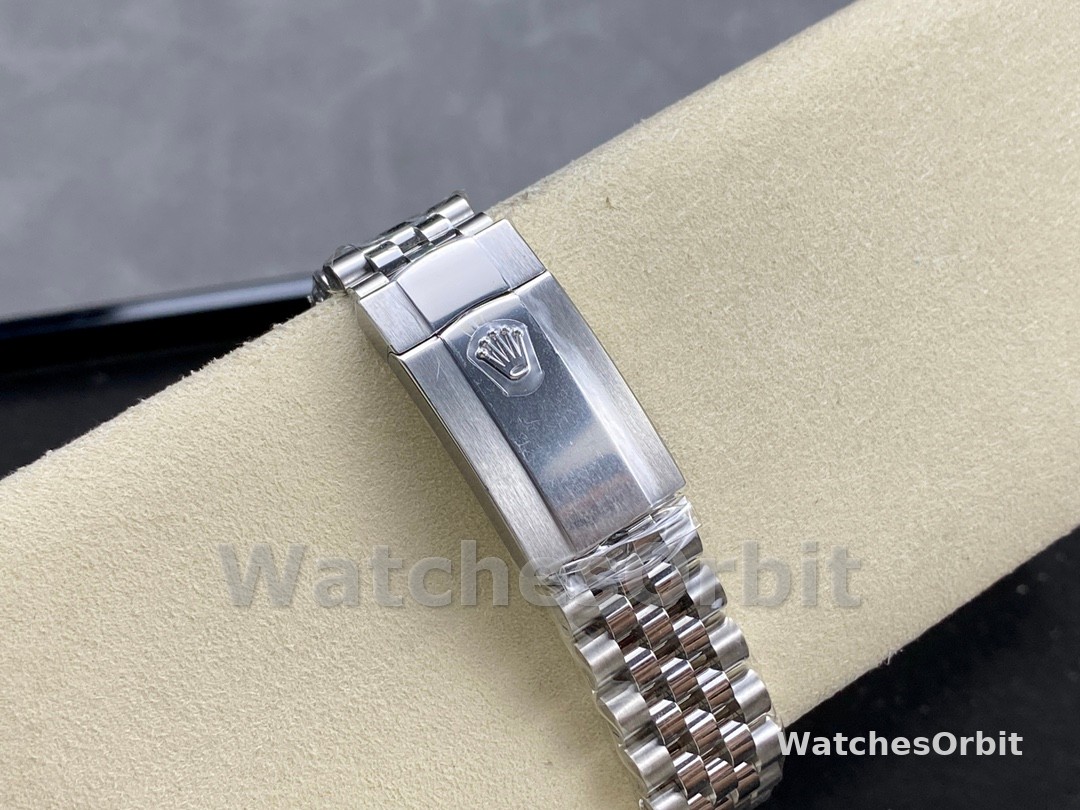 Rolex Datejust 41mm Stainless Steel 126334 Blue Index Jubilee Men's Watch