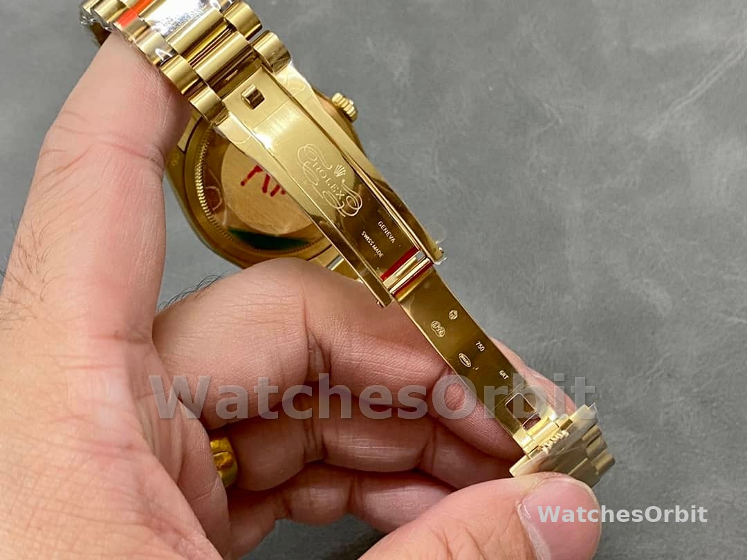 Rolex Day-Date 118208 Yellow Gold White Dial Roman Numeral 36mm Unisex Replica Watch