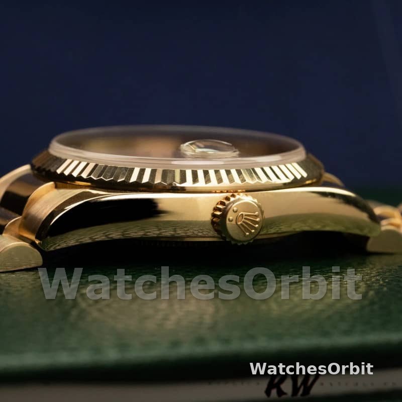Rolex Day-Date 118238 Yellow Gold Fluted Bezel Champagne Dial 36mm Unisex Replica Watch