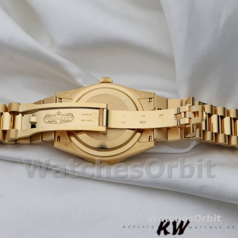 Rolex Day-Date 118388 Yellow Gold Green Diamond Diamond Dial 36MM Unisex Replica Watch