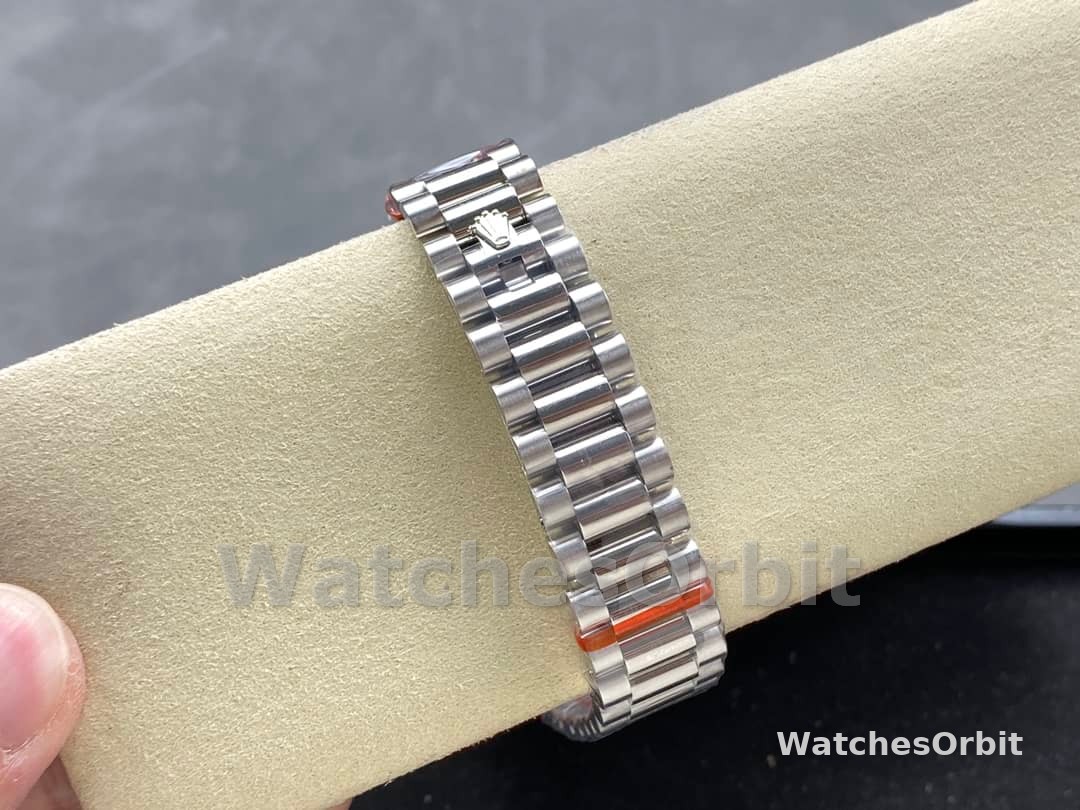 Rolex Day-Date 128239 0005 White Gold Silver Index Dial 36MM Unisex Replica Watch