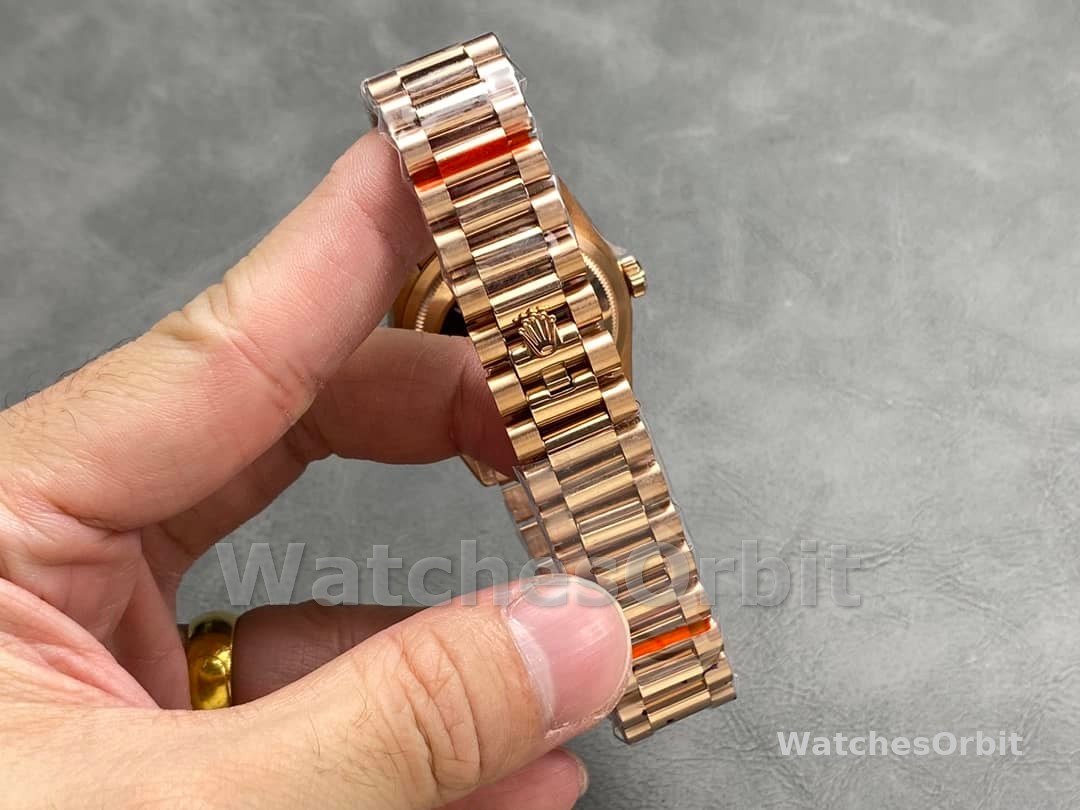 Rolex Day-Date 228235 Sundust Index Dial Fluted Bezel 40mm Mens Replica Watch