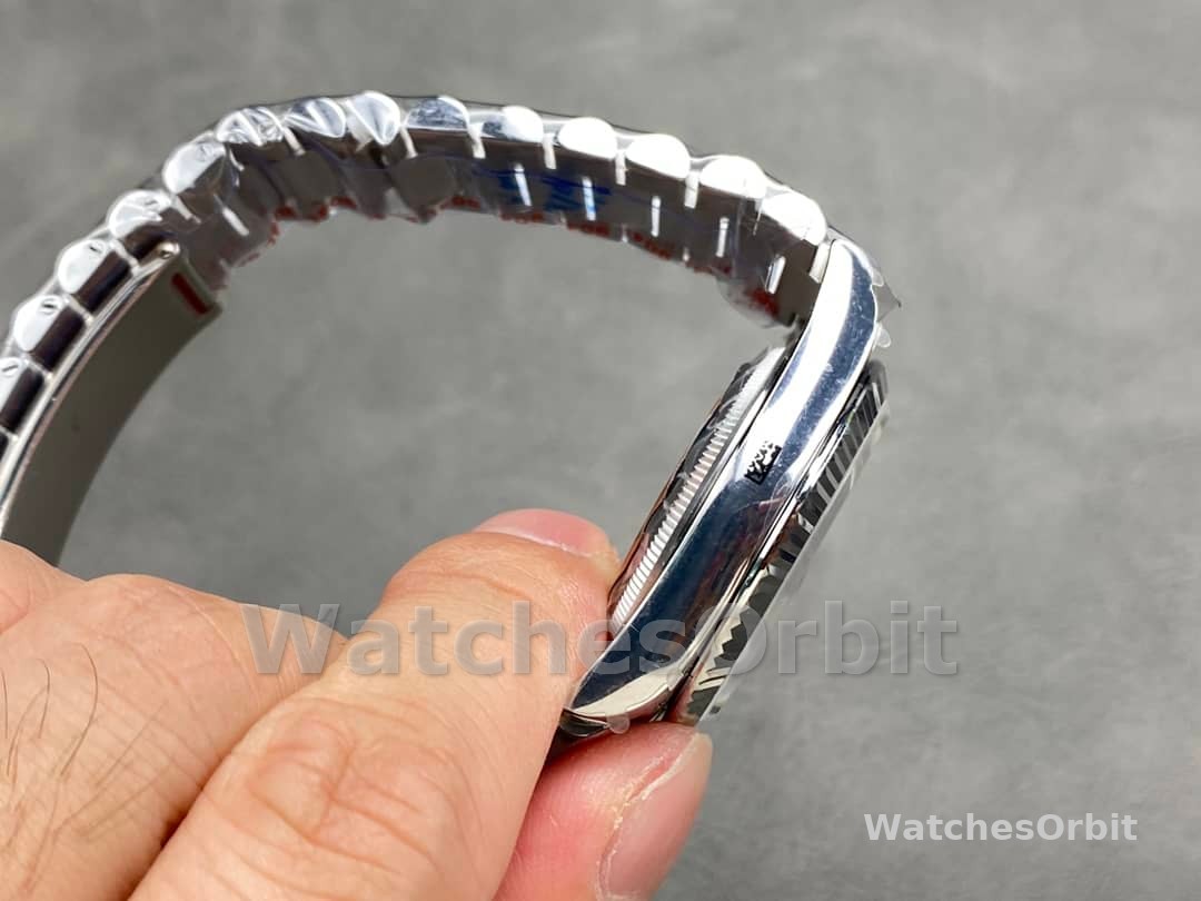 Rolex Day Date 36 36mm Bright Blue Diamond-Set Dial Fluted Bezel Presi m128236 0023