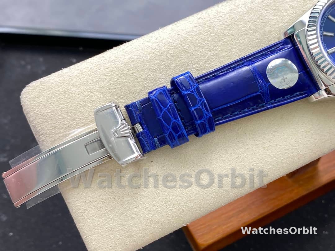 Rolex Day Date 36mm White Gold Fluted Bezel 118139 0004 Blue Index