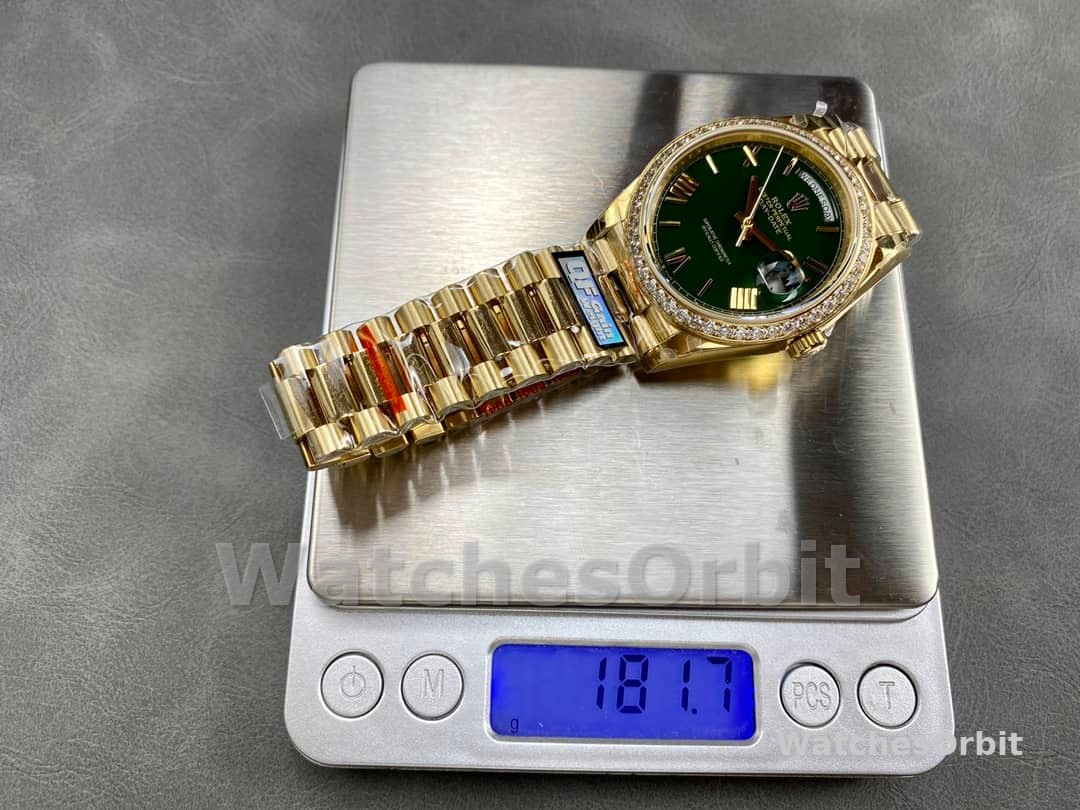 Rolex Day Date 40 18K Yellow Gold Green Dial Diamond Bezel M228348RBR 0040 Men's Watch