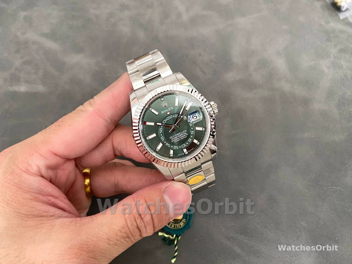 Rolex Sky-Dweller 336934 Fluted Bezel Green Dial 42MM Mens Replica Watch