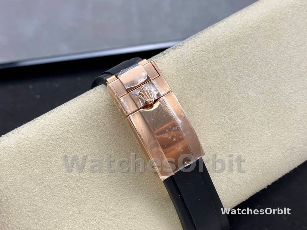 Rolex Yacht-Master 116695 Black Rubber Strap Black Dial 40MM Mens Replica Watch